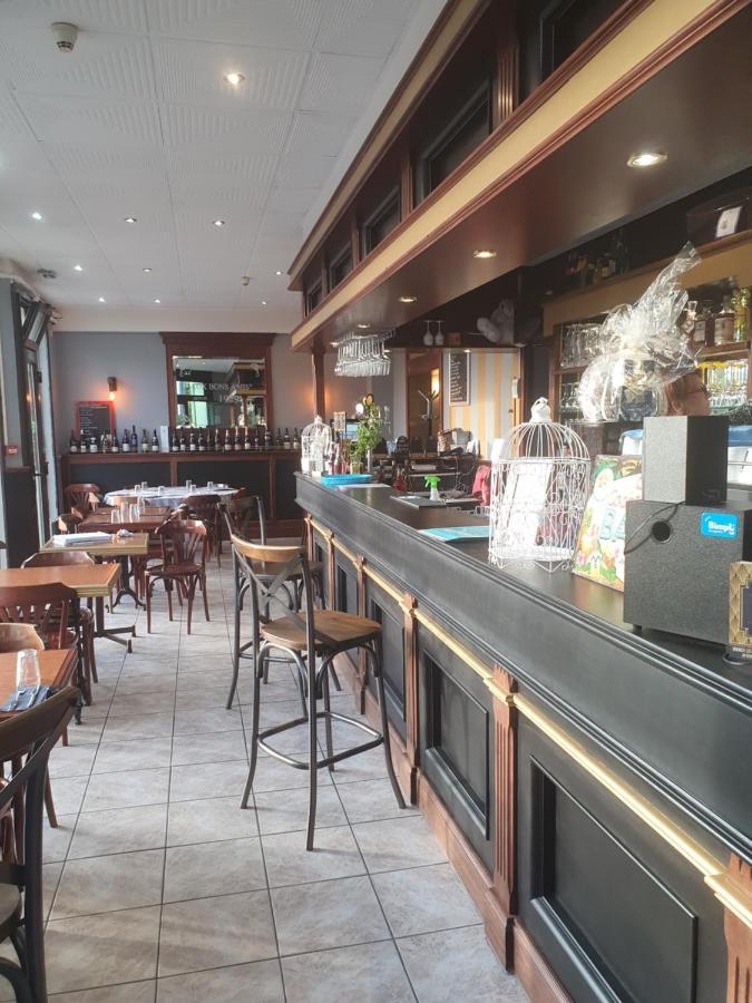 Hotel Aux Bons Amis Reims Esterno foto